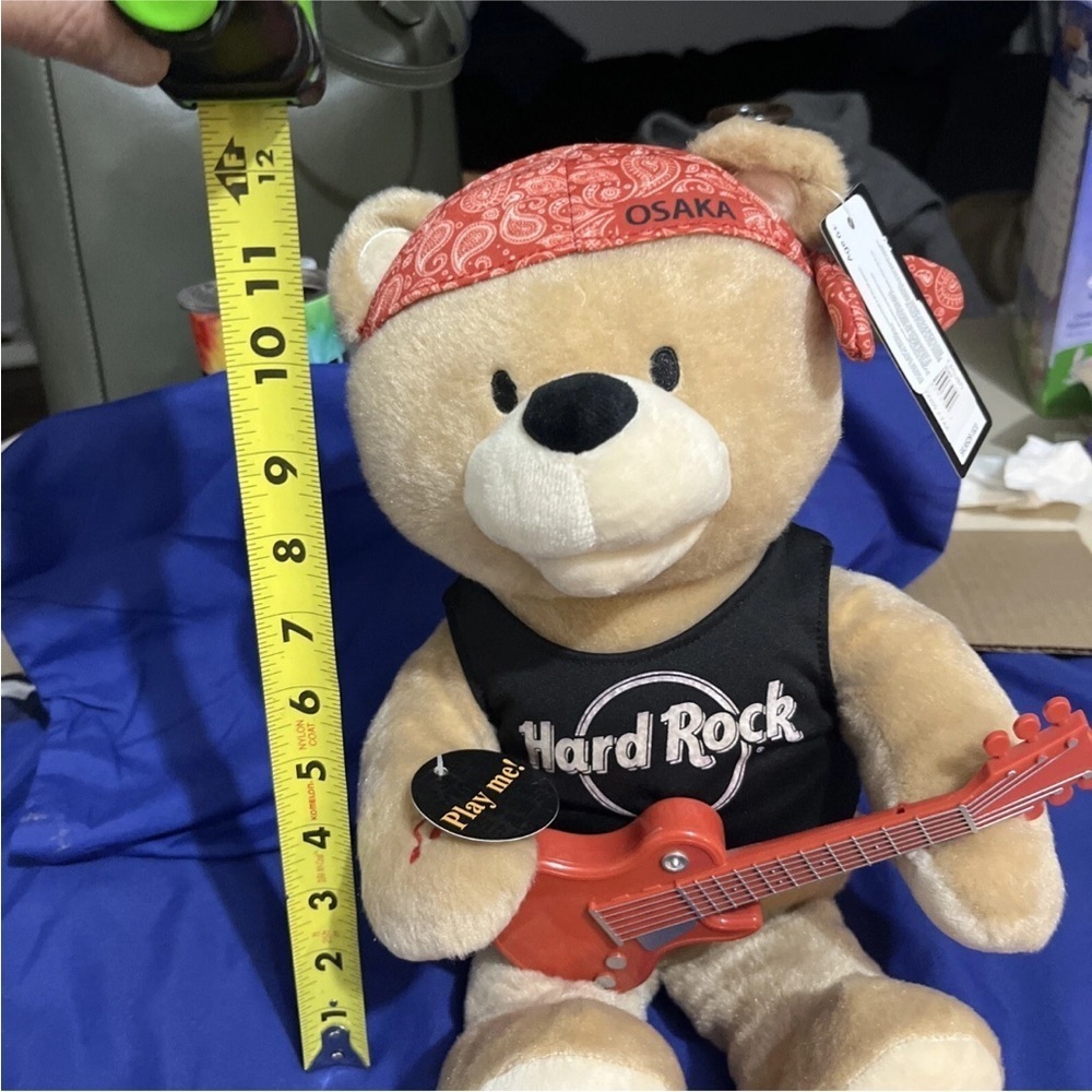 JAPAN OSAKA Hard Rock Rockin Rob Animated  Plush Teddy Bear w/ Guitar NWT 12” - Picture 9 of 9
